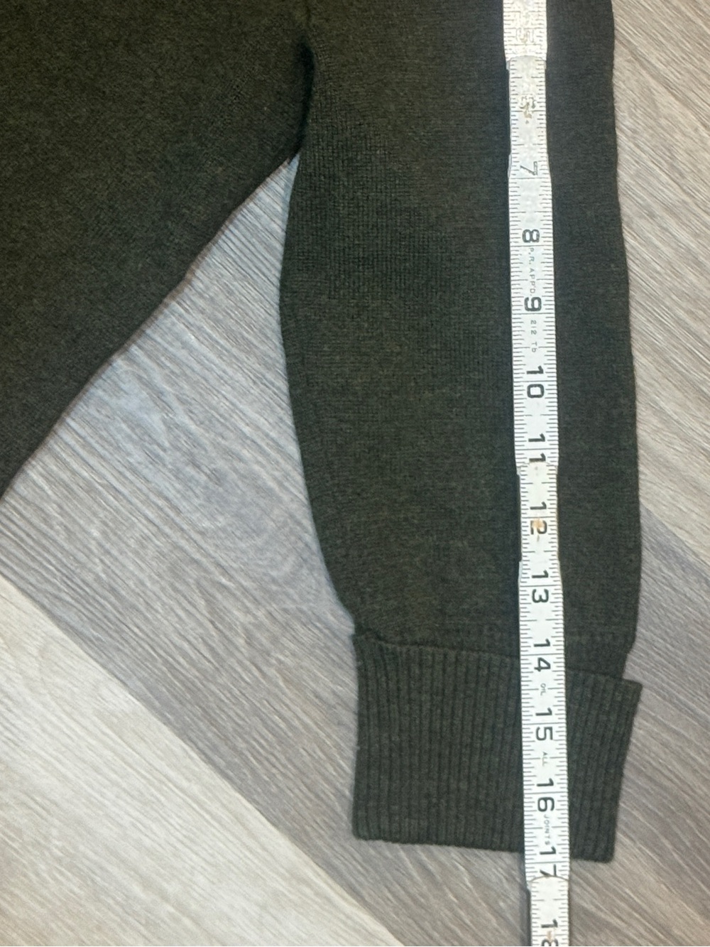 Talbots 100% Merino Wool Olive Green Double-Breasted Short Sleeve Sweater - Picture 5 of 8